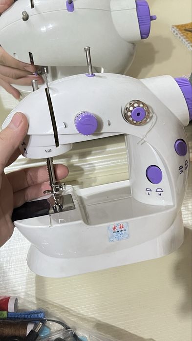 Продам швейную машинку