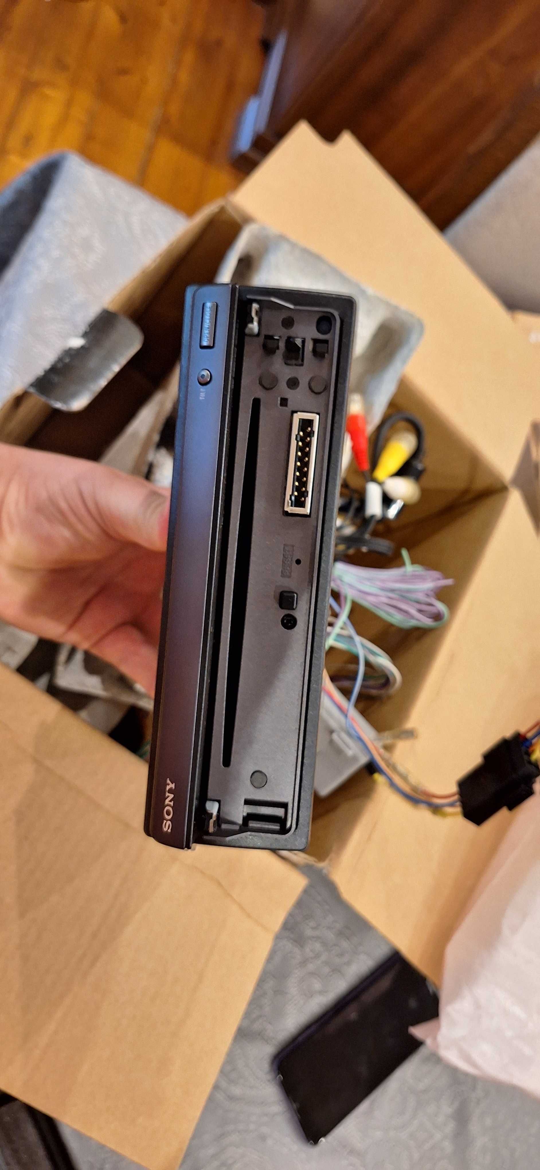 Sony XAV C1 авто мултимедиа