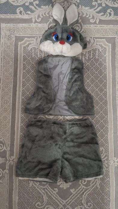 Продам костюм кролика