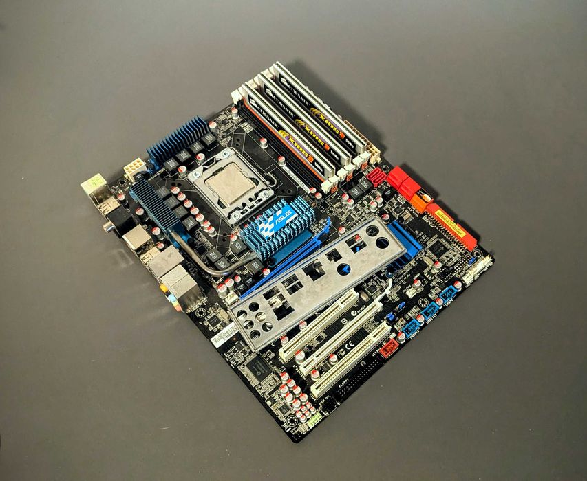 Pachet componente PC – Asus P6T + Intel i7 920 + 6GB DDR3 Corsair