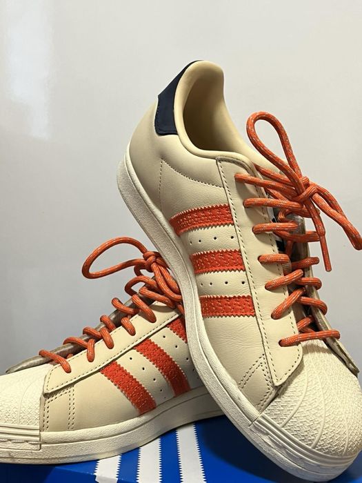 Оригинални Adidas Originals Superstar - чисто нови, номер 41 1/3