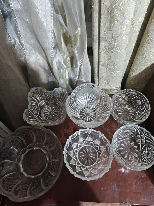 Продаю хрустальные вазы ,фужеры,рюмки