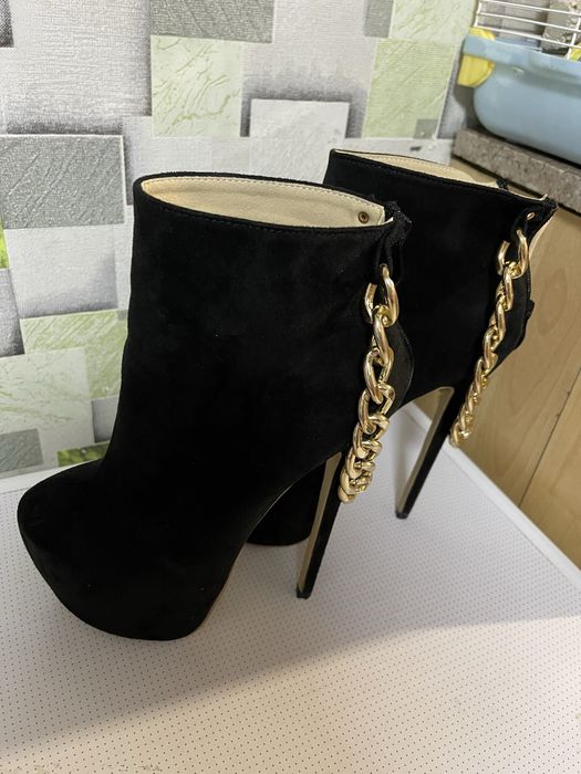 Продам бательоны женские