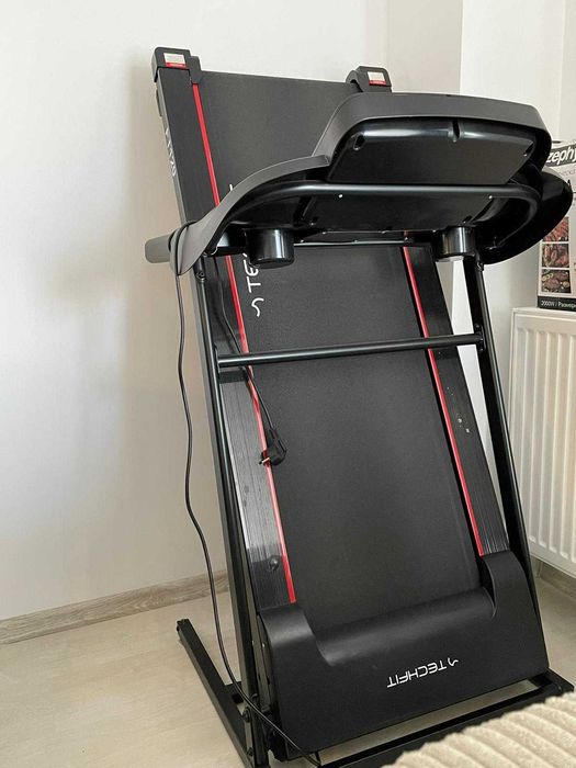 Like-New Treadmill – Excellent Condition!