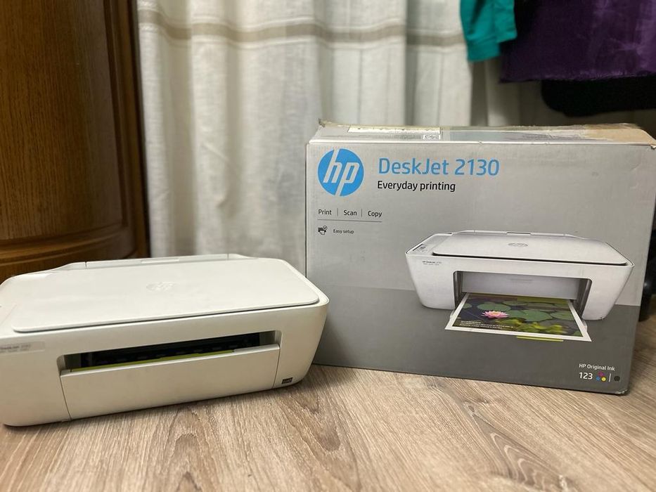 МФУ HP DeskJet 2130