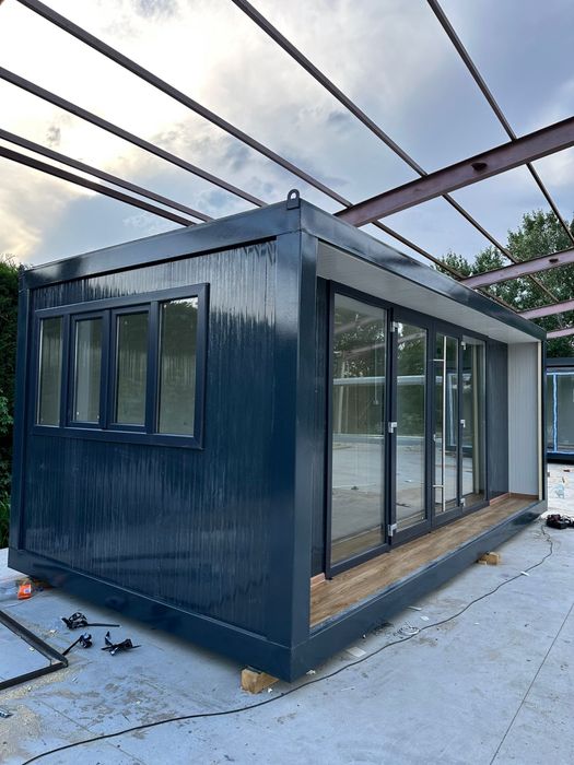 Containere modulare cu vitrina 2,4x6 m calitate premium de vanzare