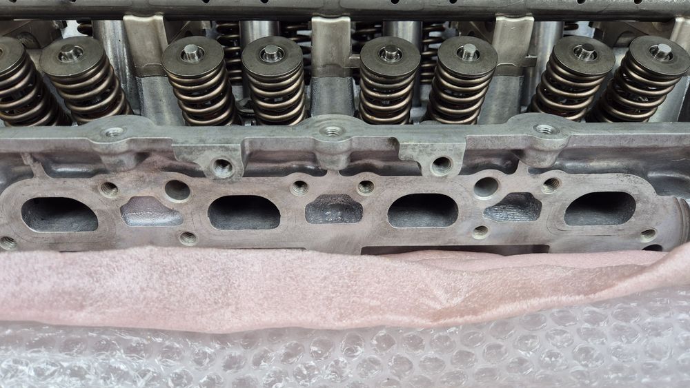 Цилиндрова глава за MINI COOPER.