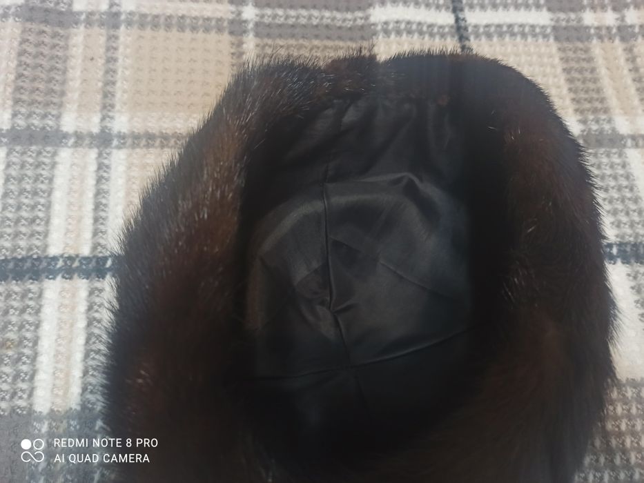 Продам норковую шапку женскую
