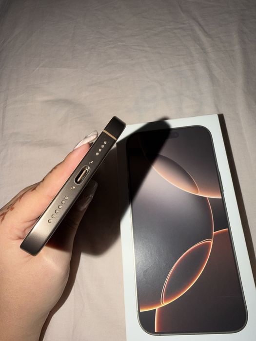 Iphone 16 Pro Max, 256 gb, Desert Titanium
