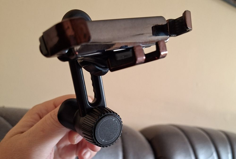 Стойка за телефон за кола