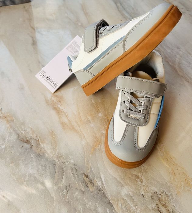 Adidasi NOI pentru baieti