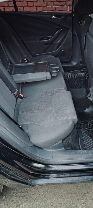 Vând volkswagen pasat b6 2008