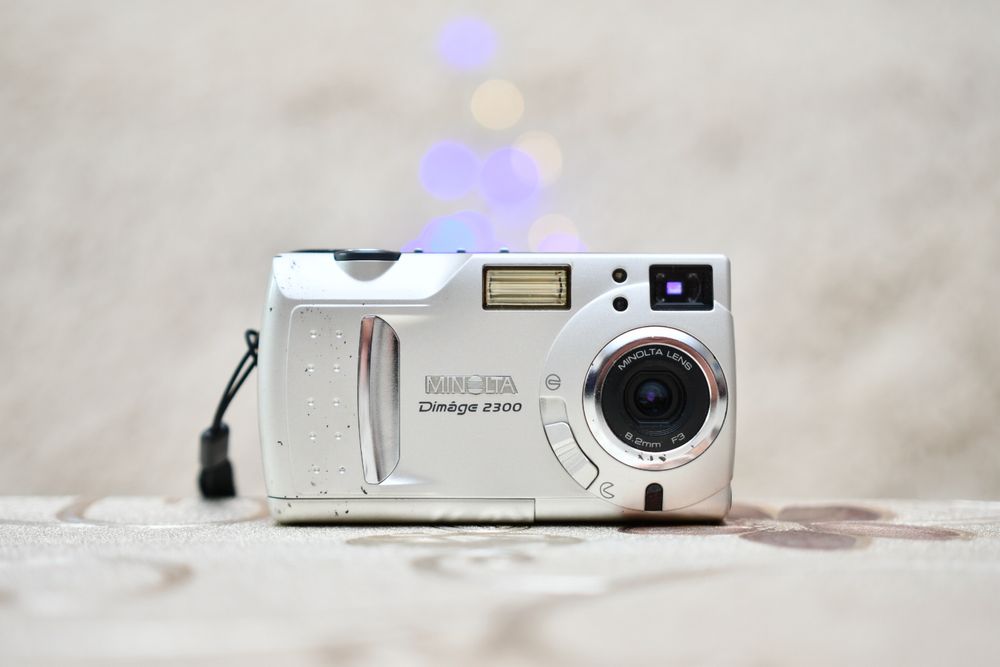 Minolta DiMAGE 2300