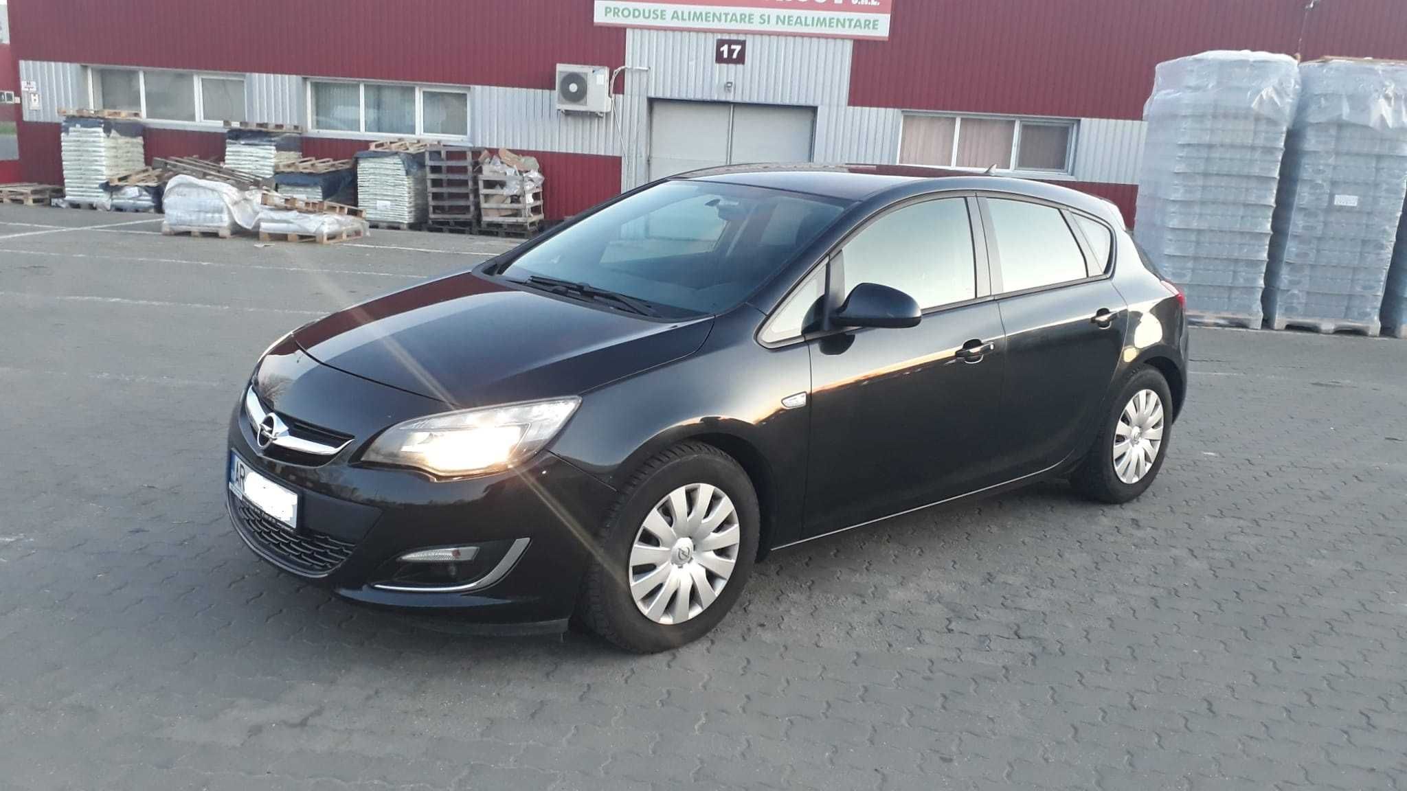 Opel Astra J Hatchback