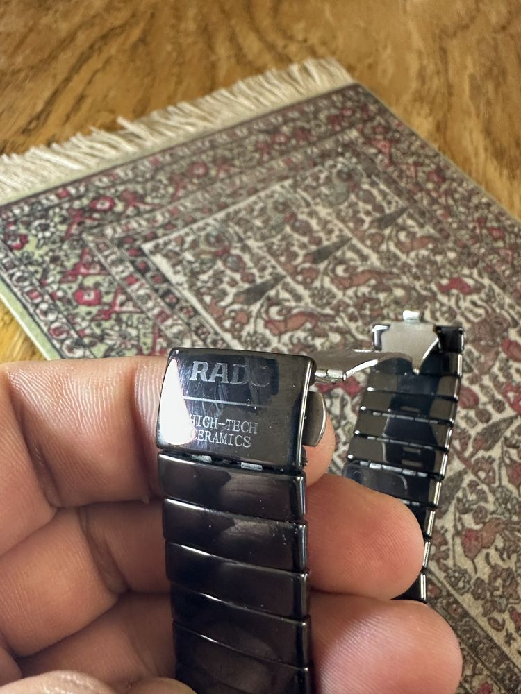 Часы Rado срочно