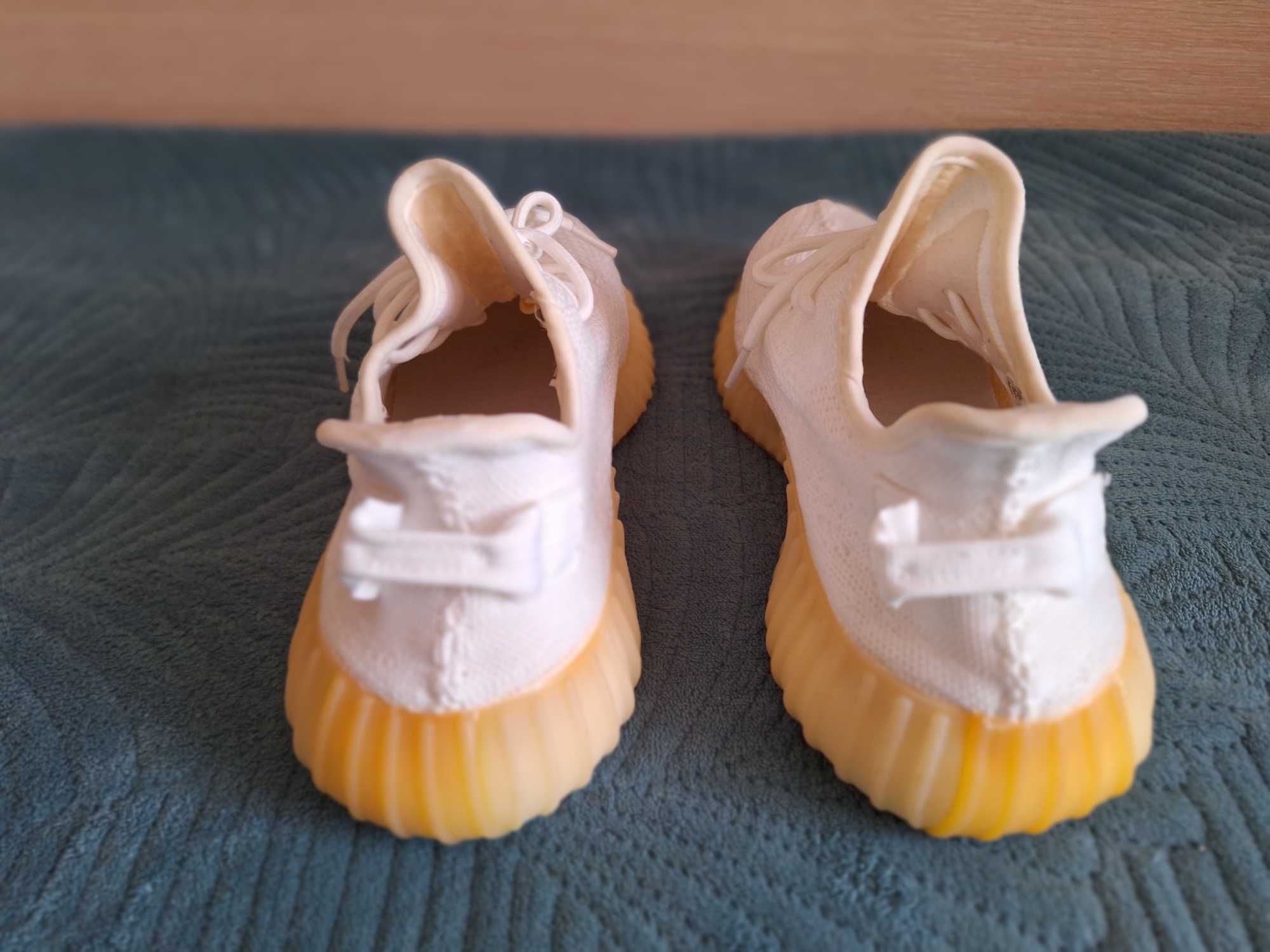 Кроссовки YEEZY BOOST 350