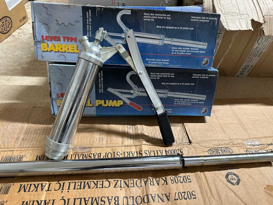 Pompa manuala cu levier, pentru extras lichide