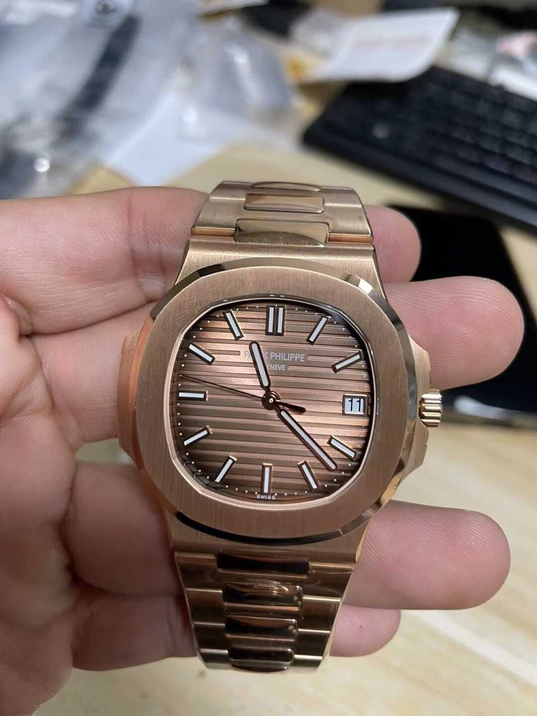 patek philippe nautilus розово злато 40mm