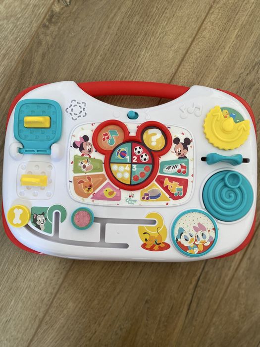 Jucarii interactive bebelusi