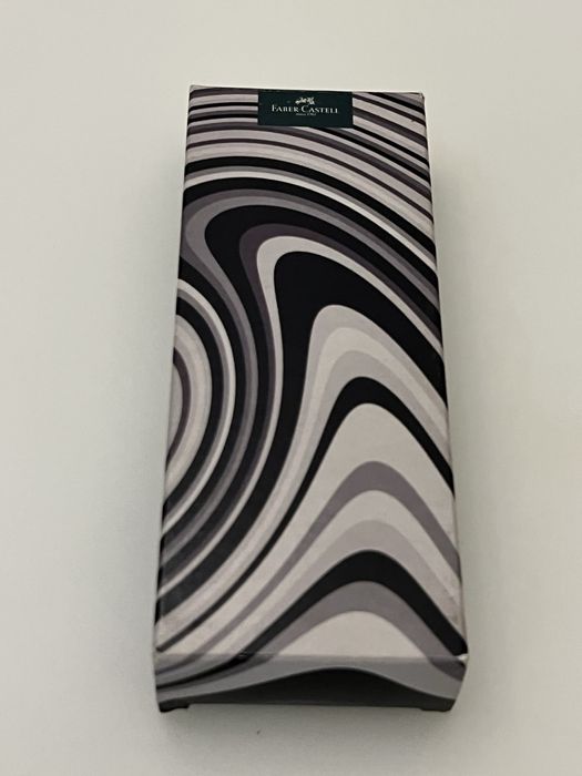 Продаётся ручка фирмы Faber-Castell. Отличный подарок к дню учителя!