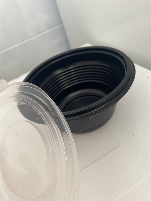 150+/- штук одноразовая посуда