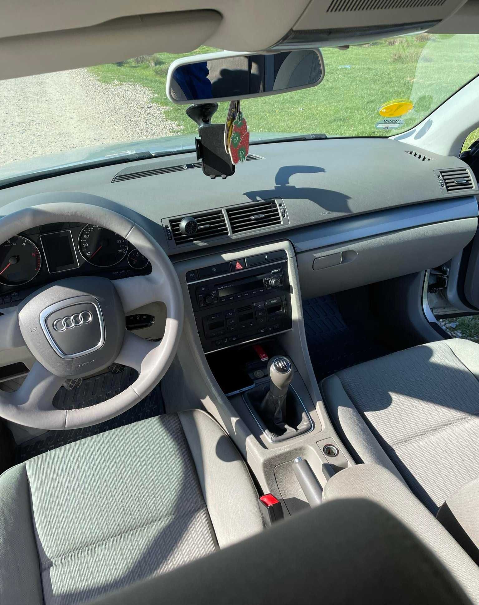 Vând Audi A4 stare foarte buna