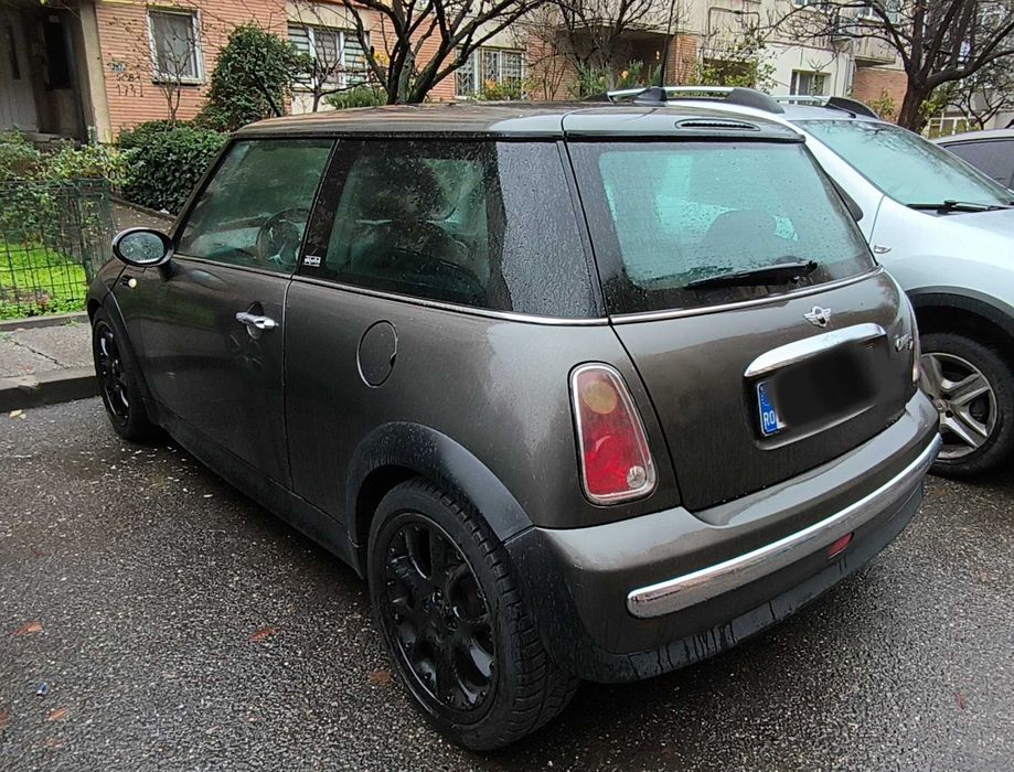 Vând Mini Cooper