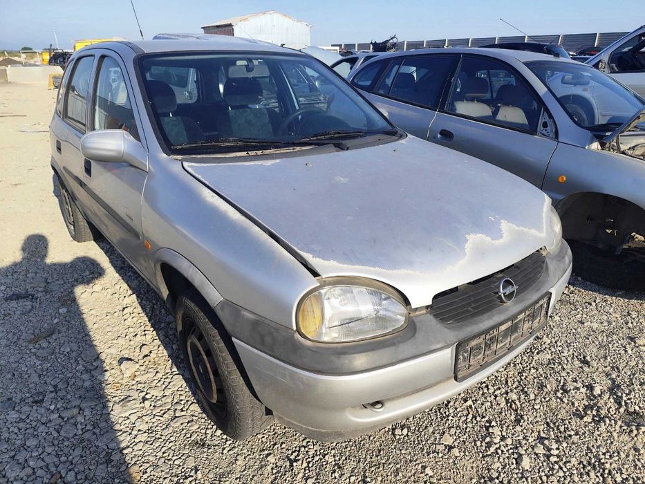 Opel Corsa В - 1.2 - 65к.с - 2000г. на части