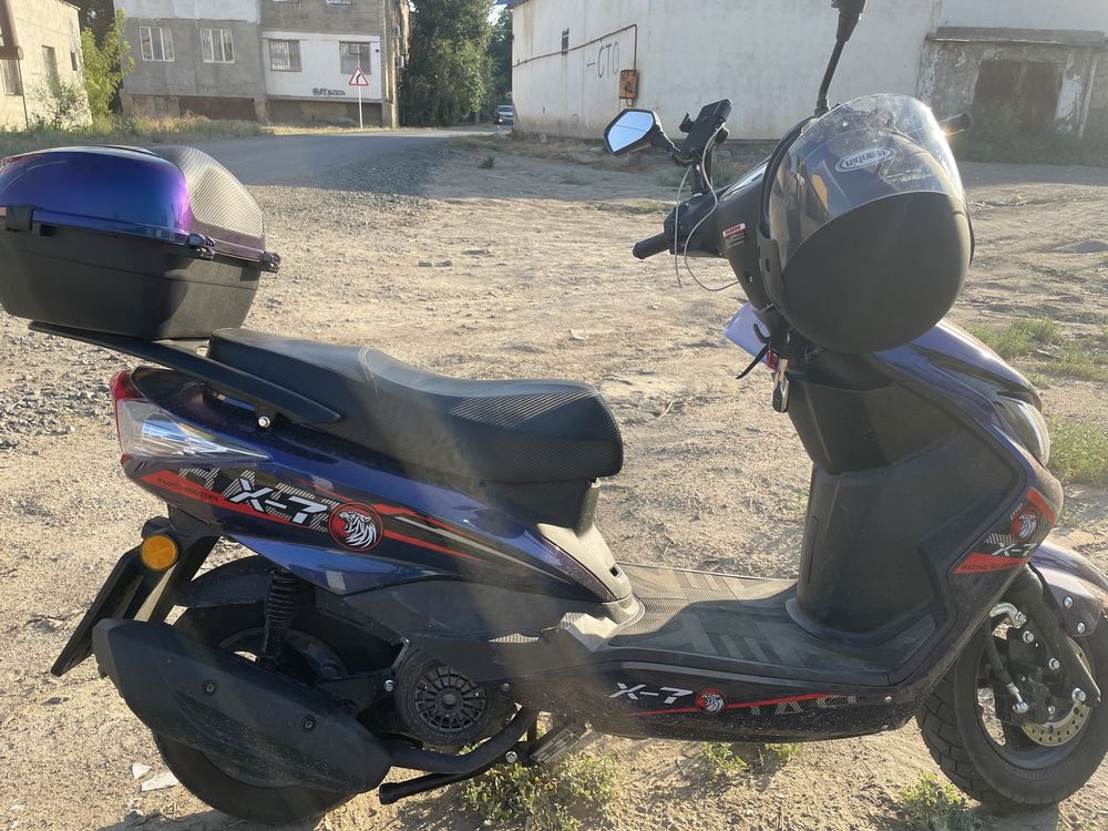 Продам мопед м8