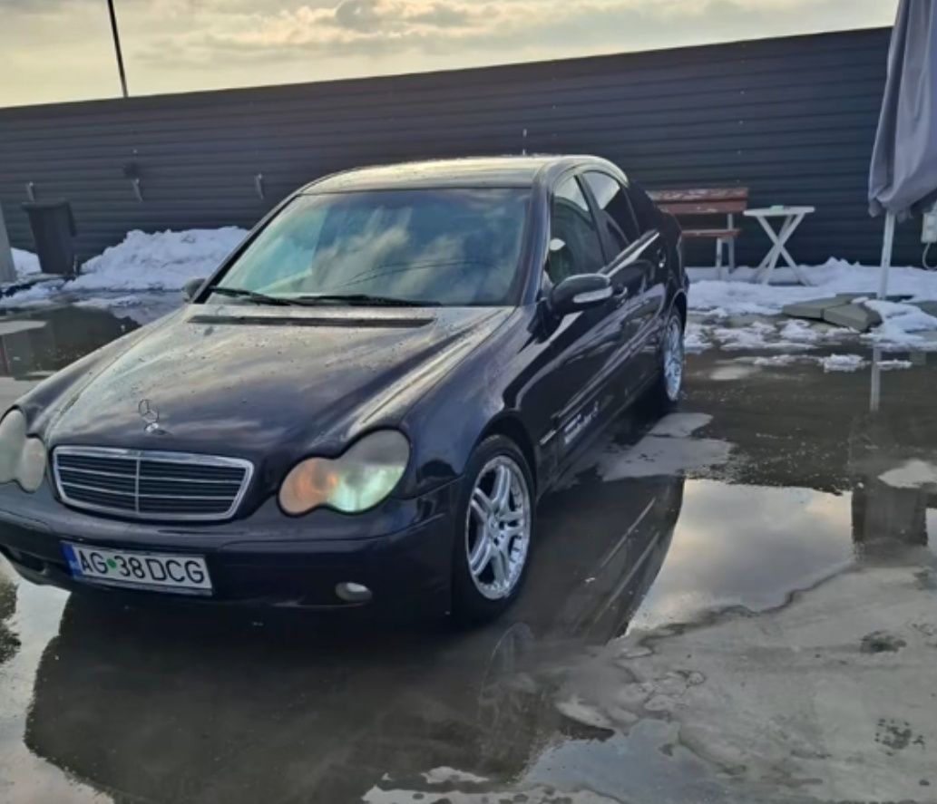 Se vinde Mercedes c class