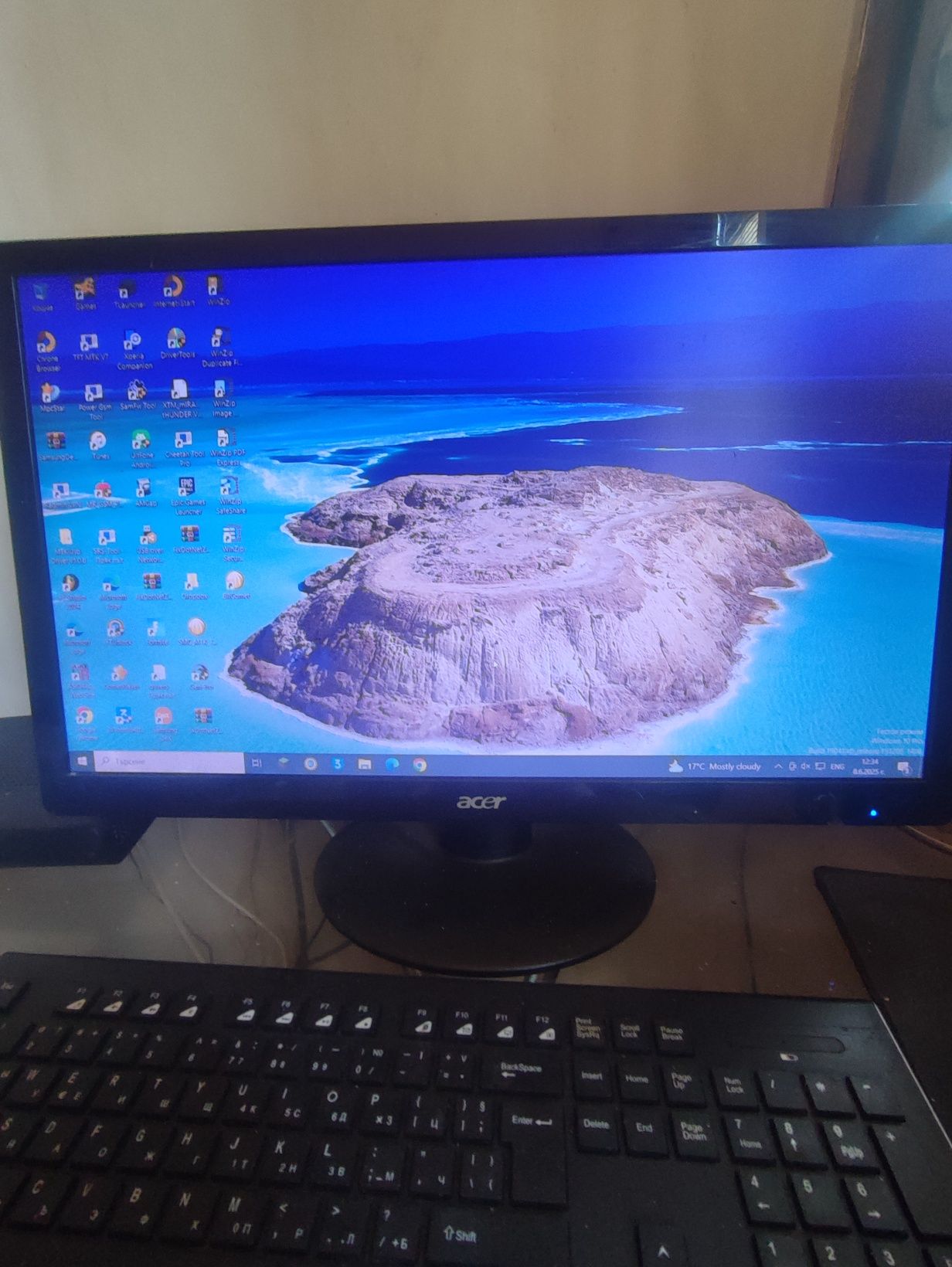Acer S230HL Монитор
