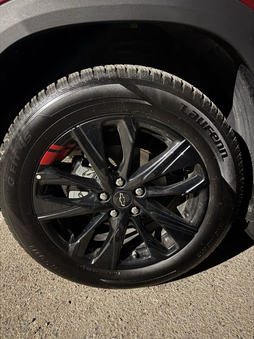 Tracker 325t redline