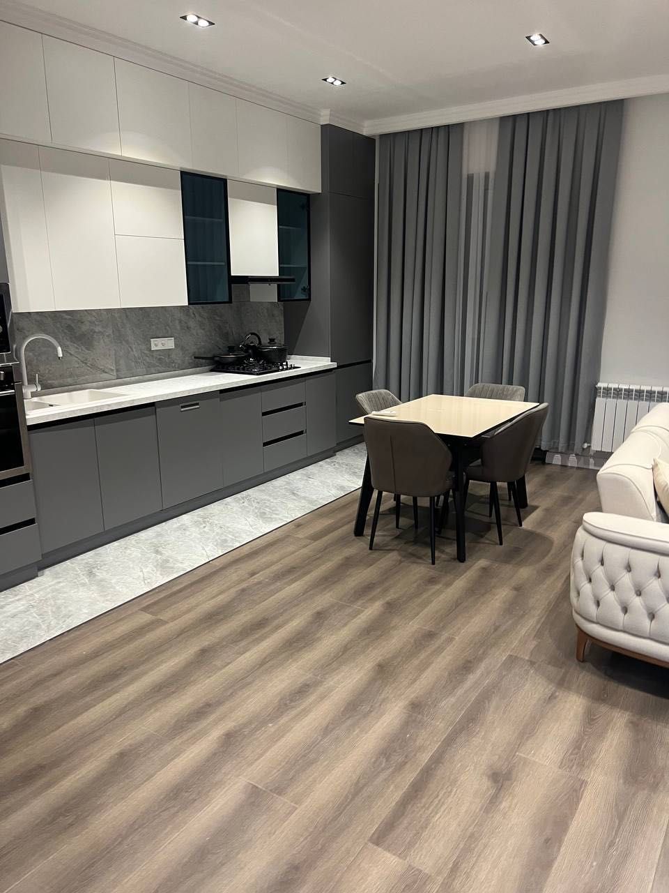 Mirabad Avenue Продается 3 комнатная квартира ремонт Гостиница Россия