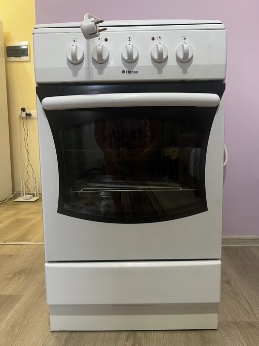 Продаю плиту Hansa