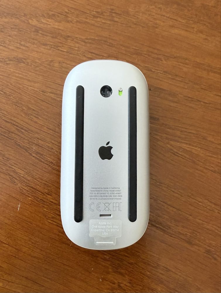 Magic mouse apple stare noua, folosit de cateva ori