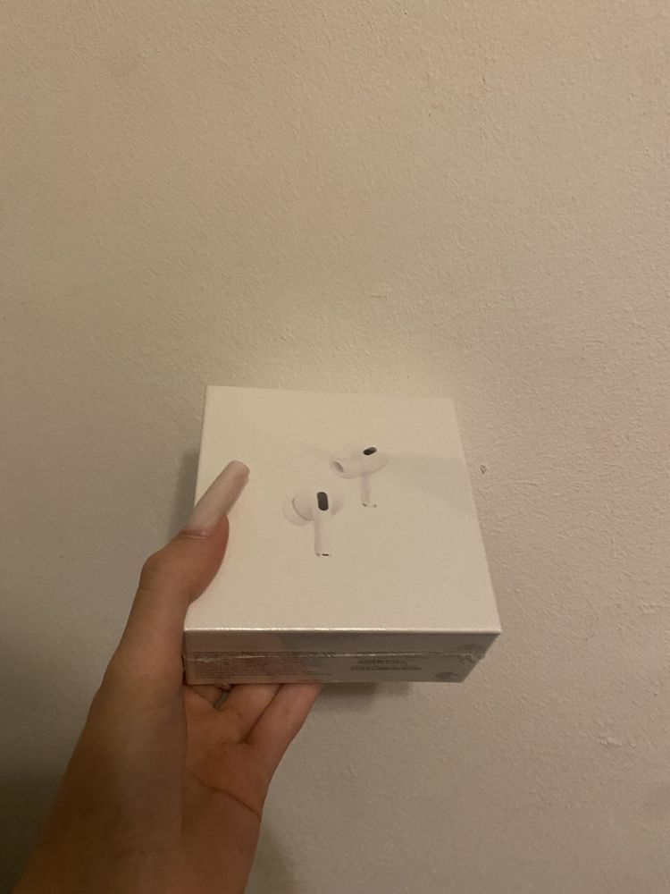 Vând AirPods Pro 2 sigilate