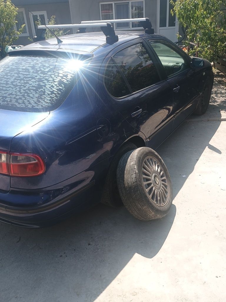 Vând Seat Toledo
