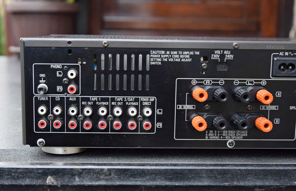 Amplificator Technics SU-VX 500, defect