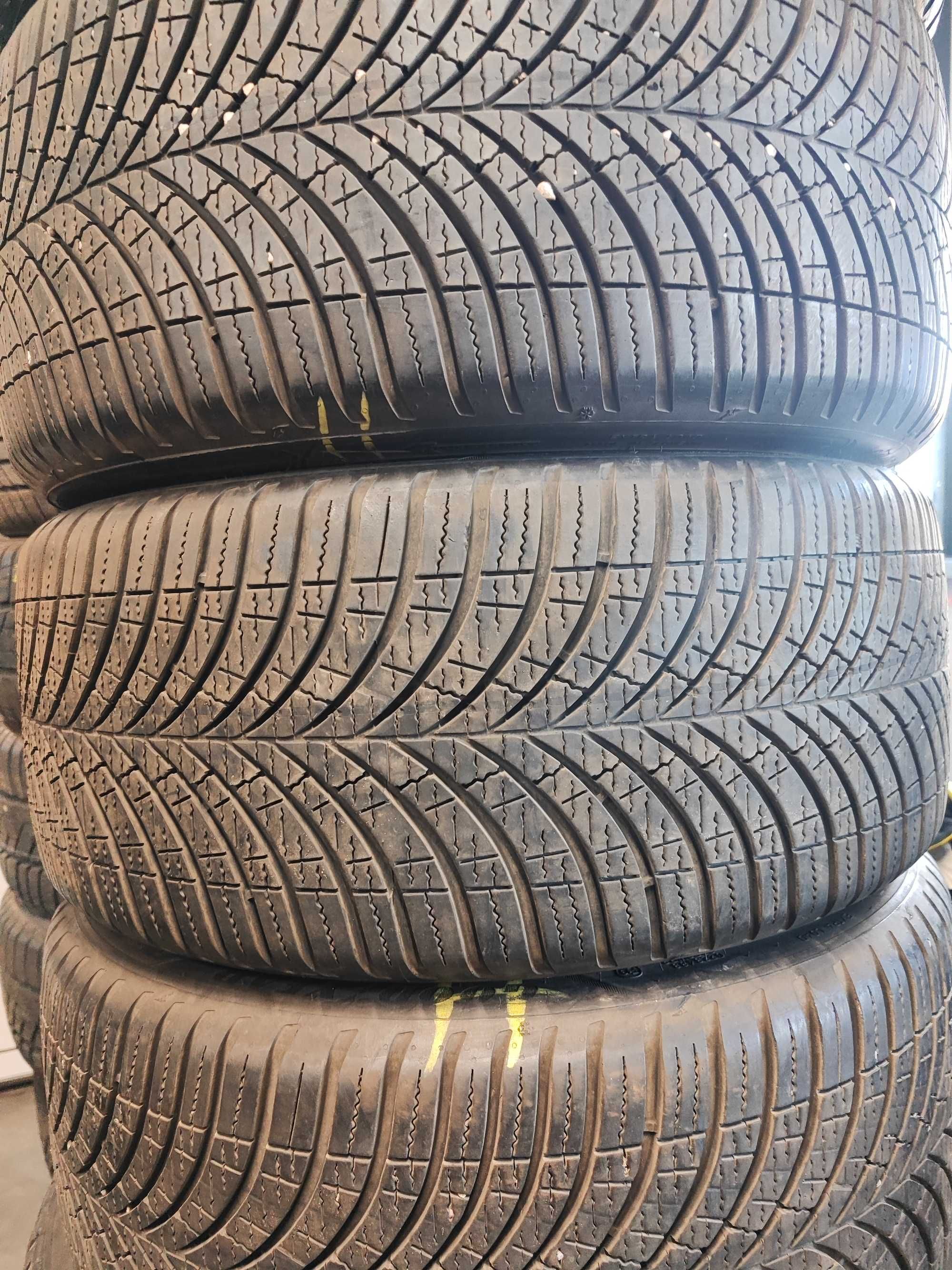 4бр. зимни гуми 225/40/18 Goodyear