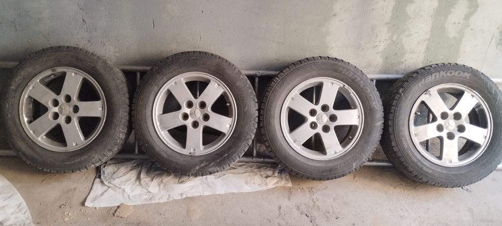 Продам колеса 16 радиус