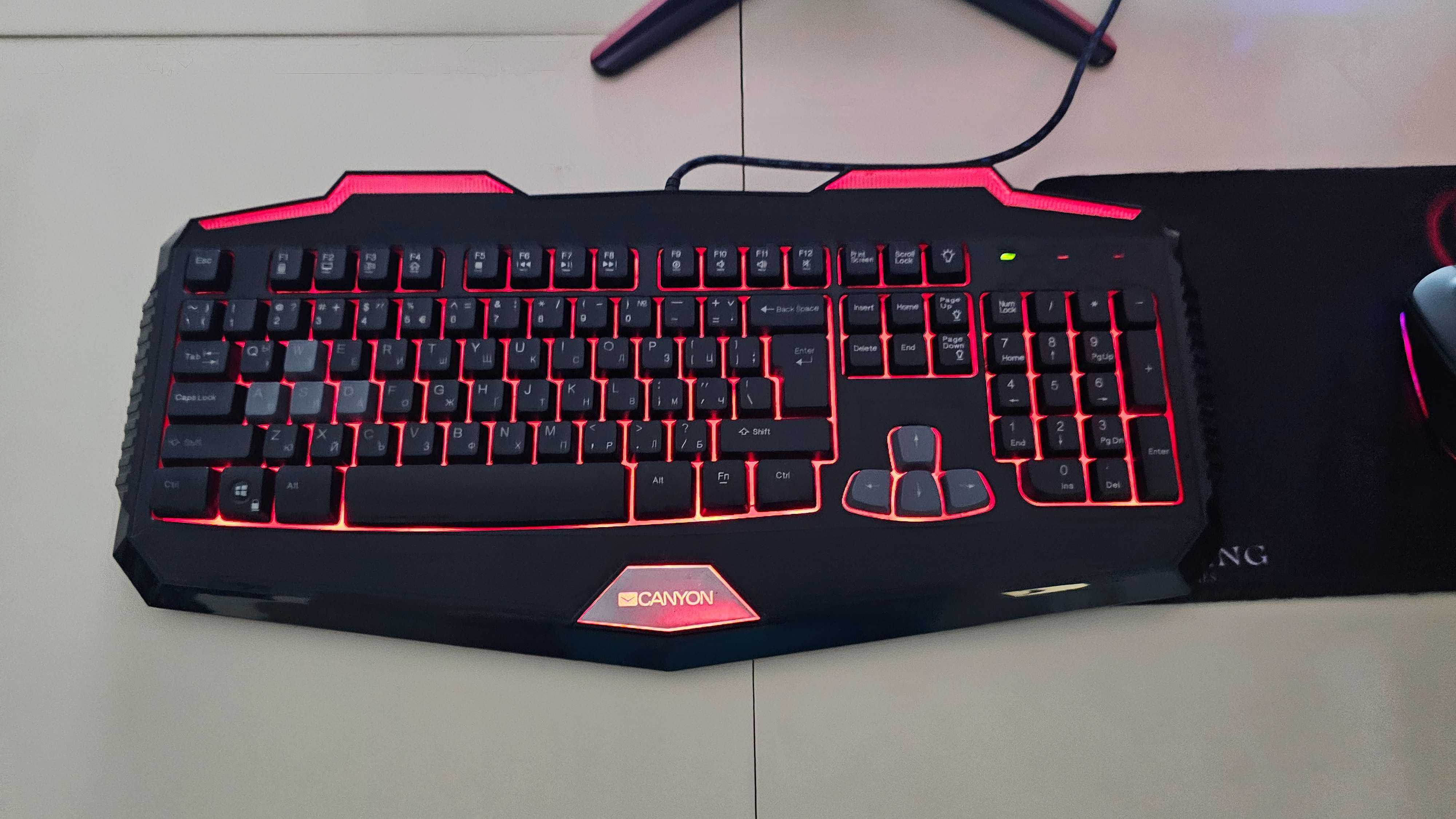 Супер бърз Геймърски компютър - всичко се играе на ULTRA настройки!