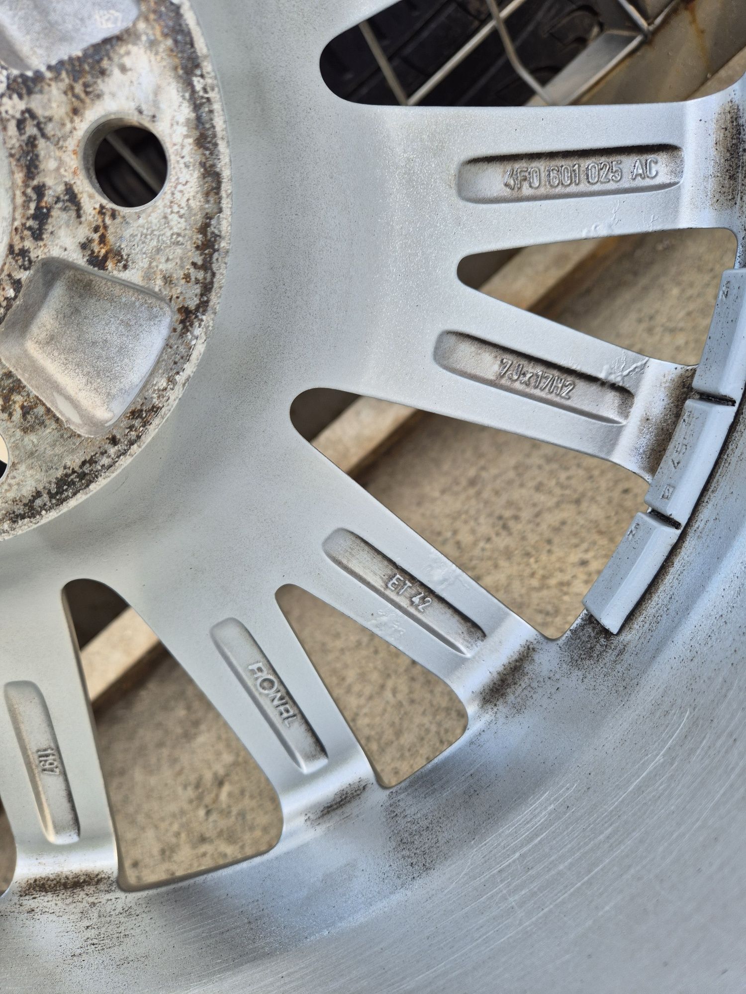 Джанти Ronal 17 цола , 5х112 , 7j , et42 225/50/17 Audi  ,Vw , Skoda
