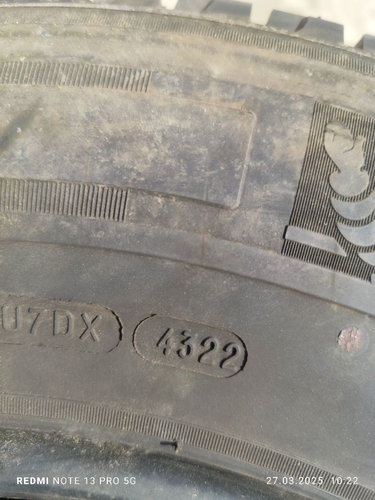 4 бр. 225/75/16 С бусови Летни гуми Michelin Дот 2022