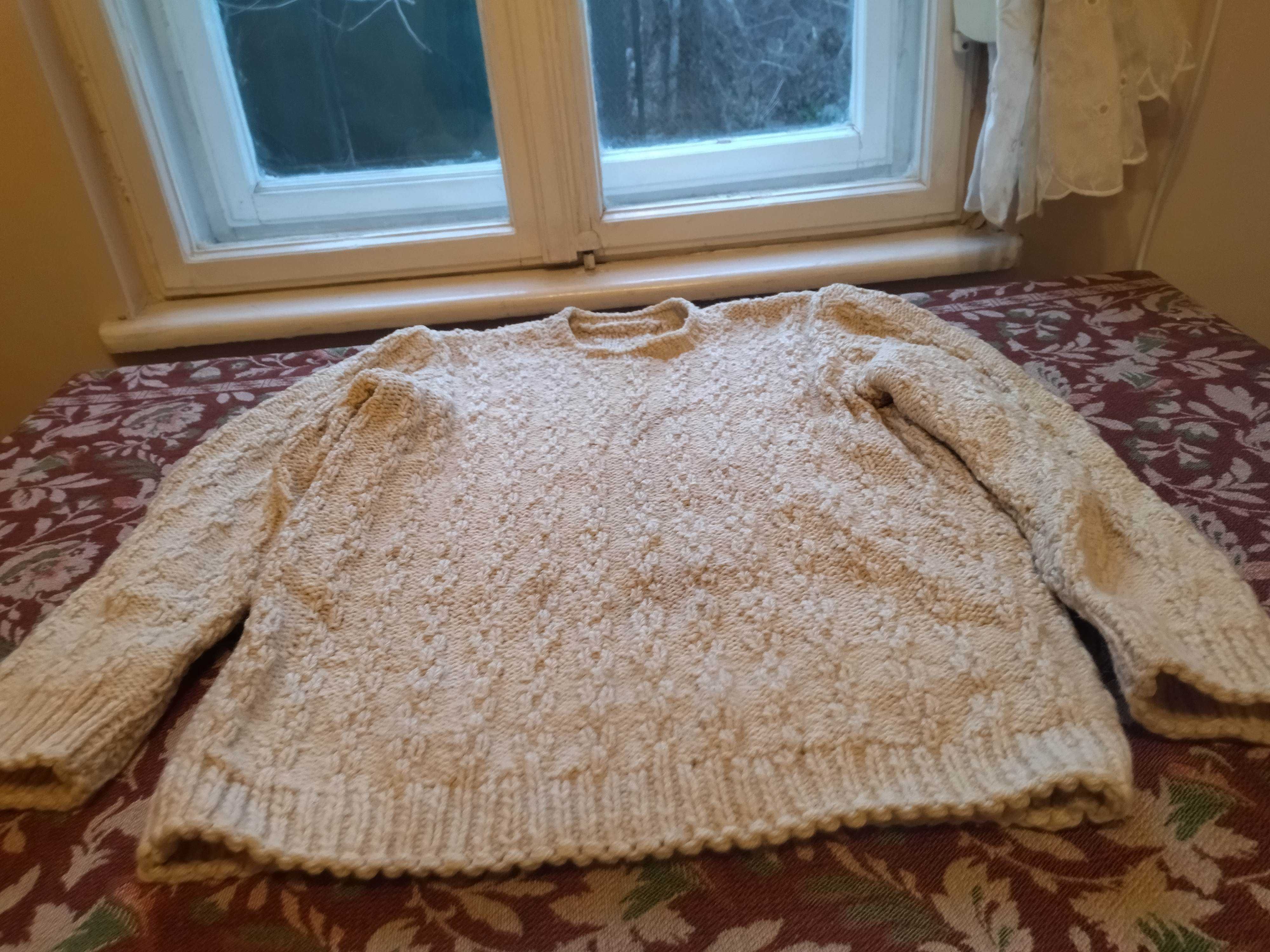 Ръчно плетени пуловери