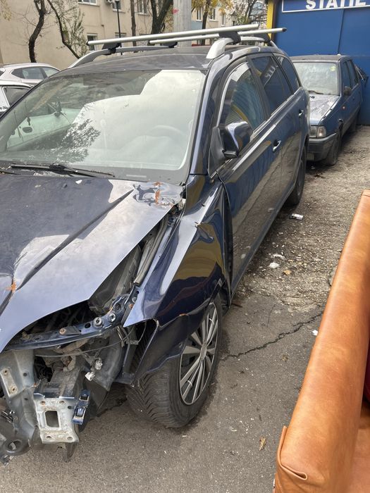 Vand toyota pentru dezmembrat