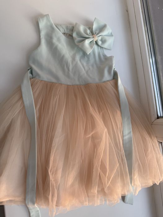 Нарядное платье.