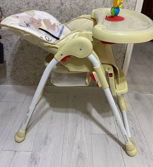 Стульчик для кормления