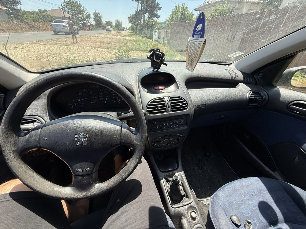 Vand piese si accesorii peugeot 206  1.4 hdi motor la proba si cutie