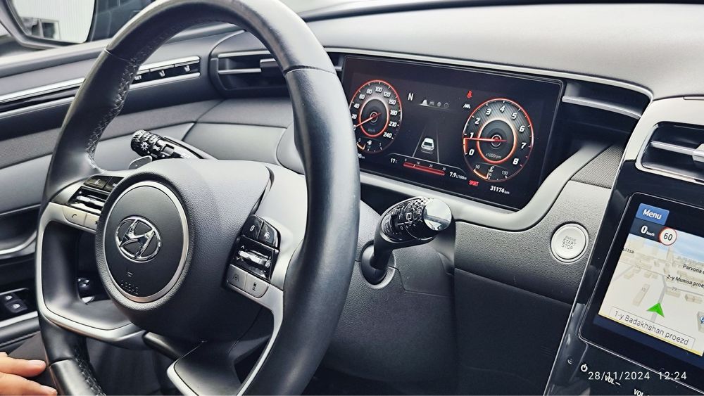 Продажа Хундай Туксон фулловая комплектация . Мотор 2.5.