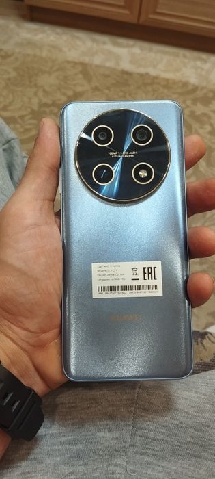 Huawey nova 13 i новый 1 месяц